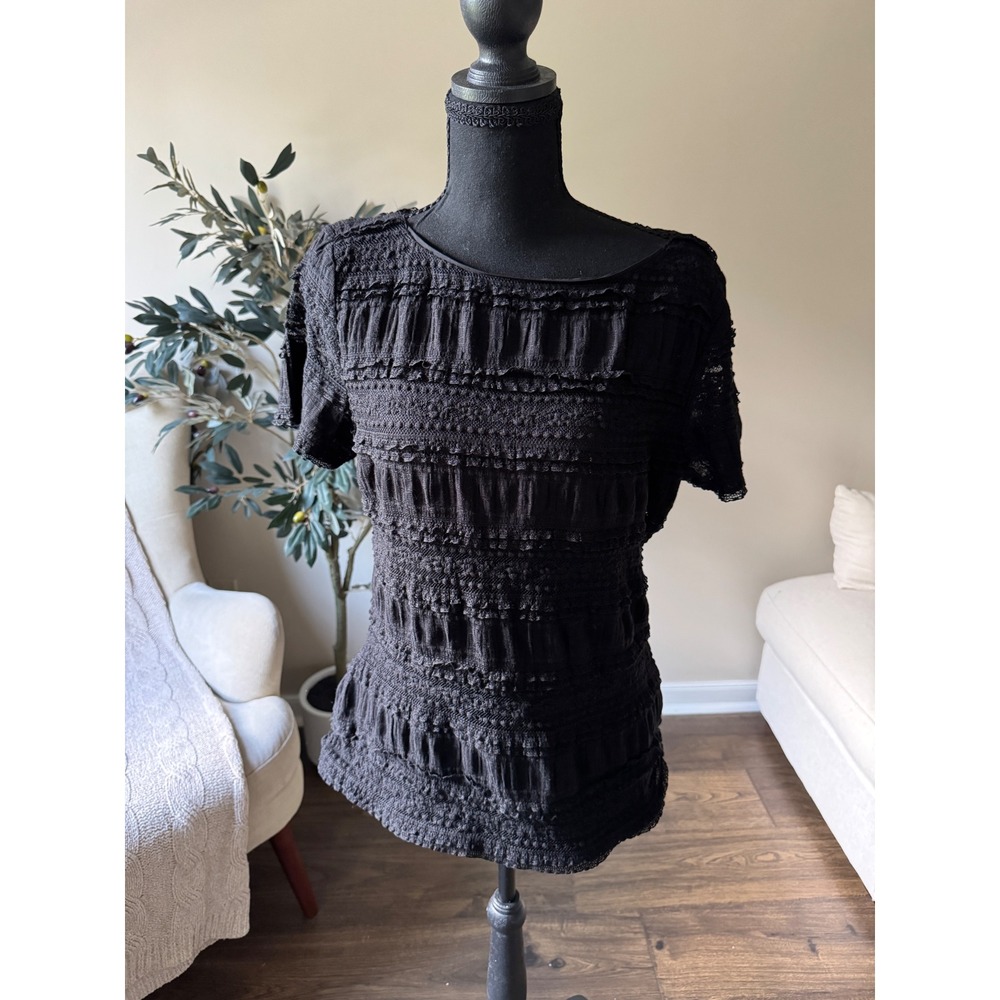White House Black Market Black Tiered Ruffle Lace Crochet Short Sleeve Top L